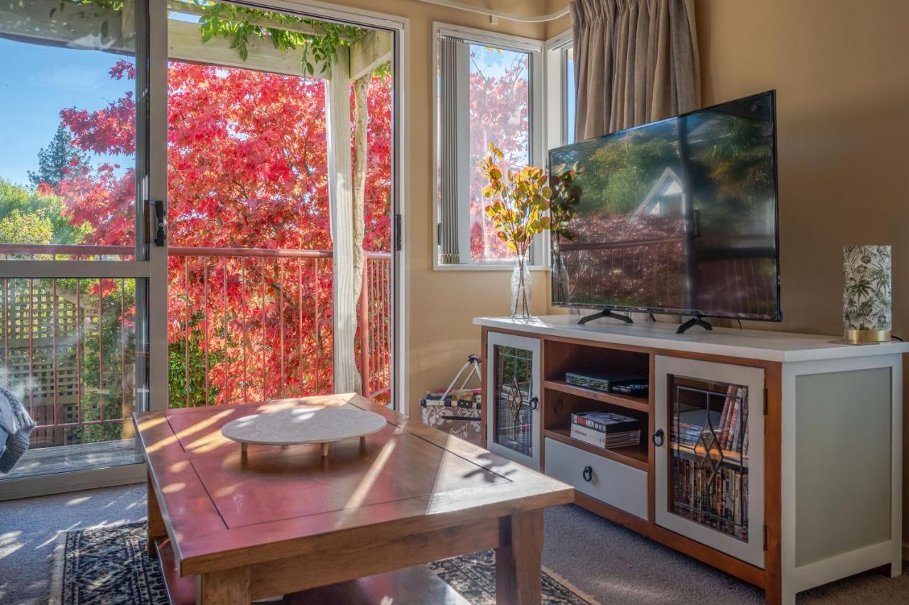 Rose On The Bay - Akaroa Holiday Home 외부 사진